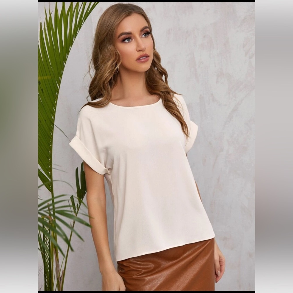 Dressy short sleeve